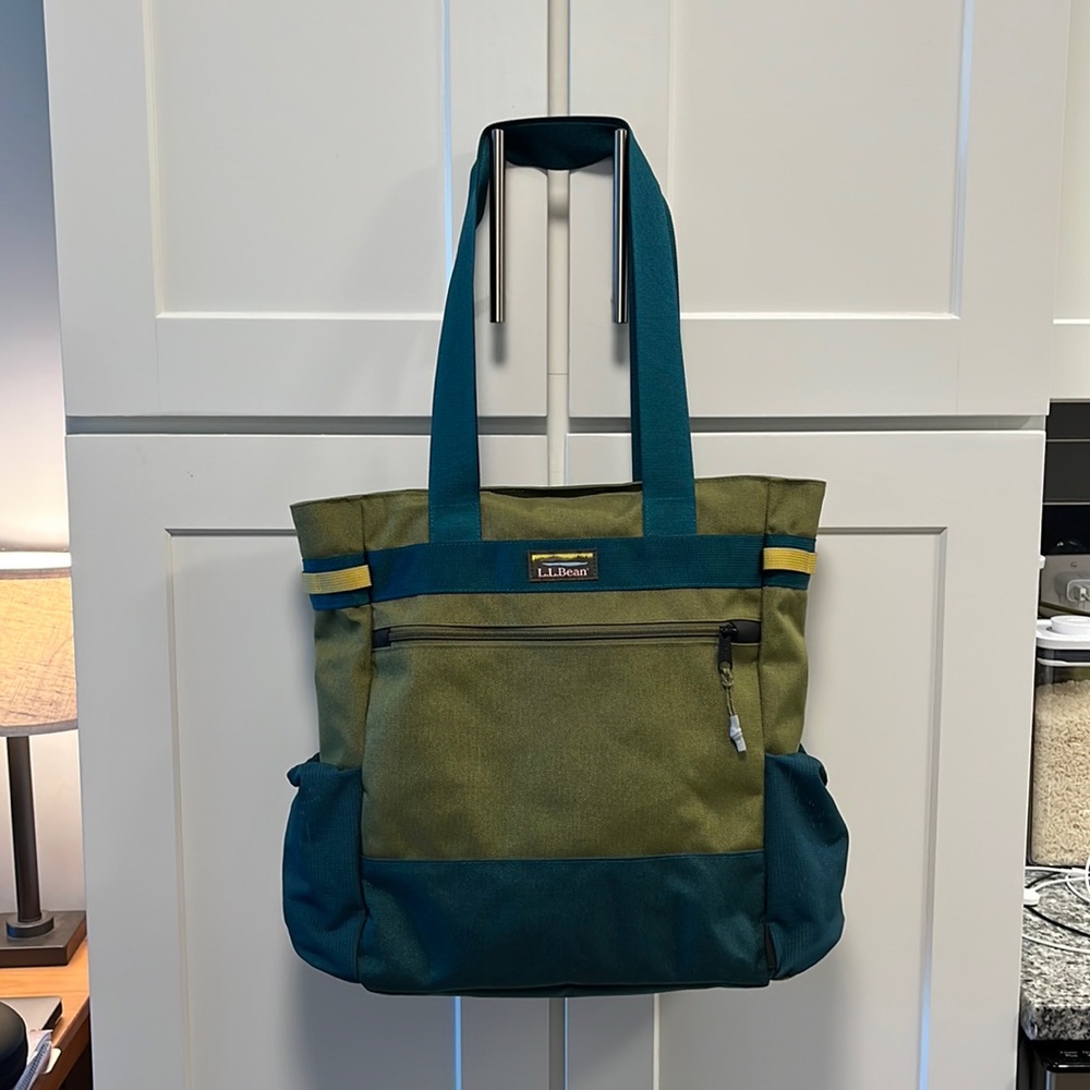 LL Bean Cinch laptop tote bag
